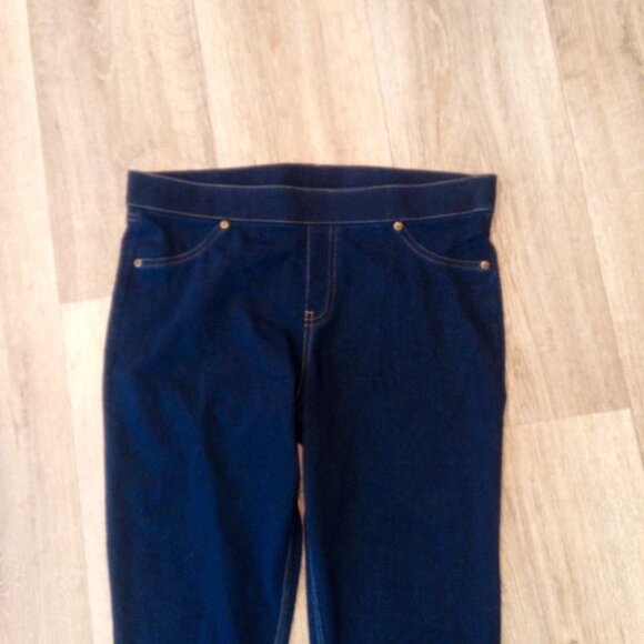 Skinny jeans Pull on skinny jeans size large